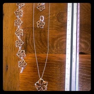 Na Hoku Plumeria Koa wood jewelry set